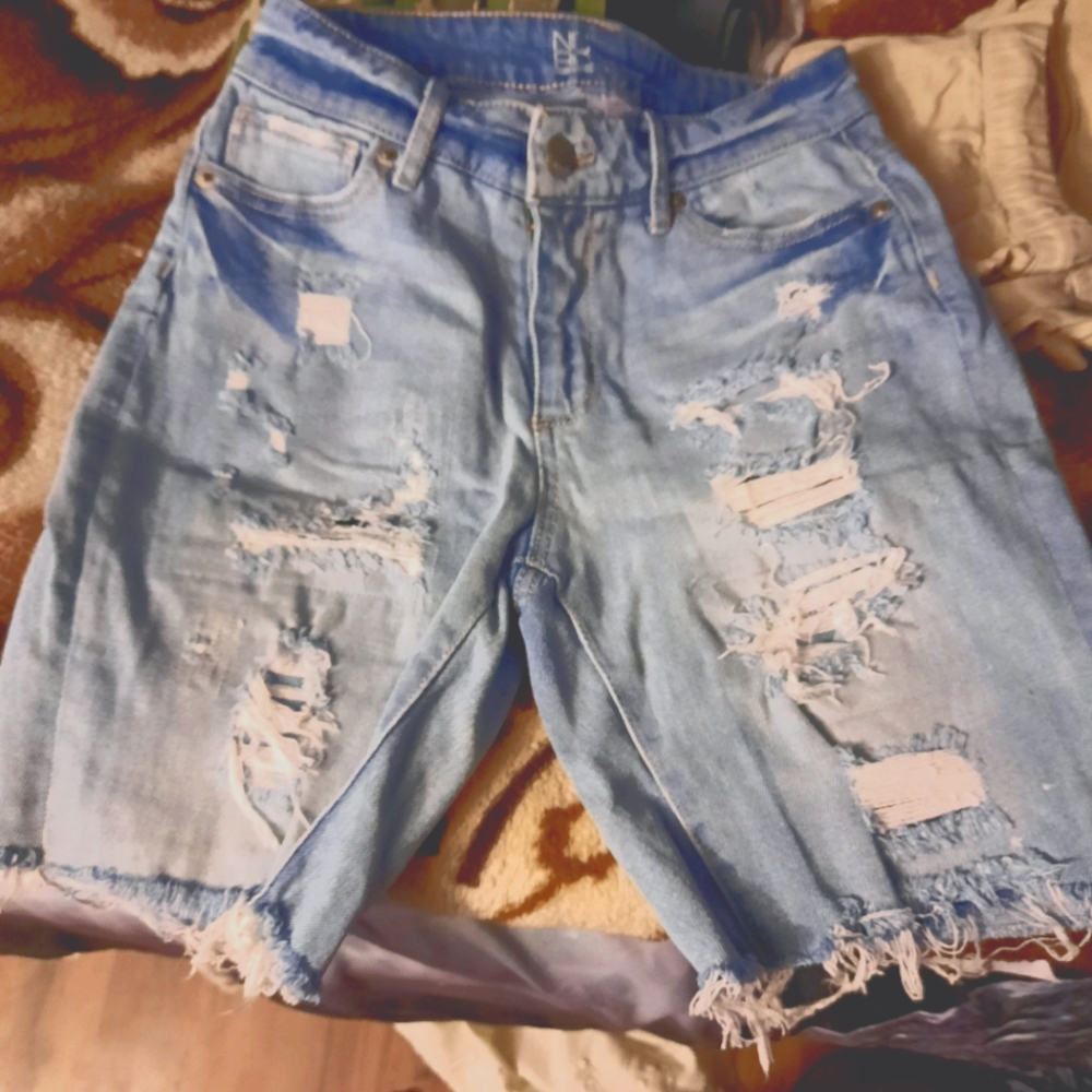 Long shorts